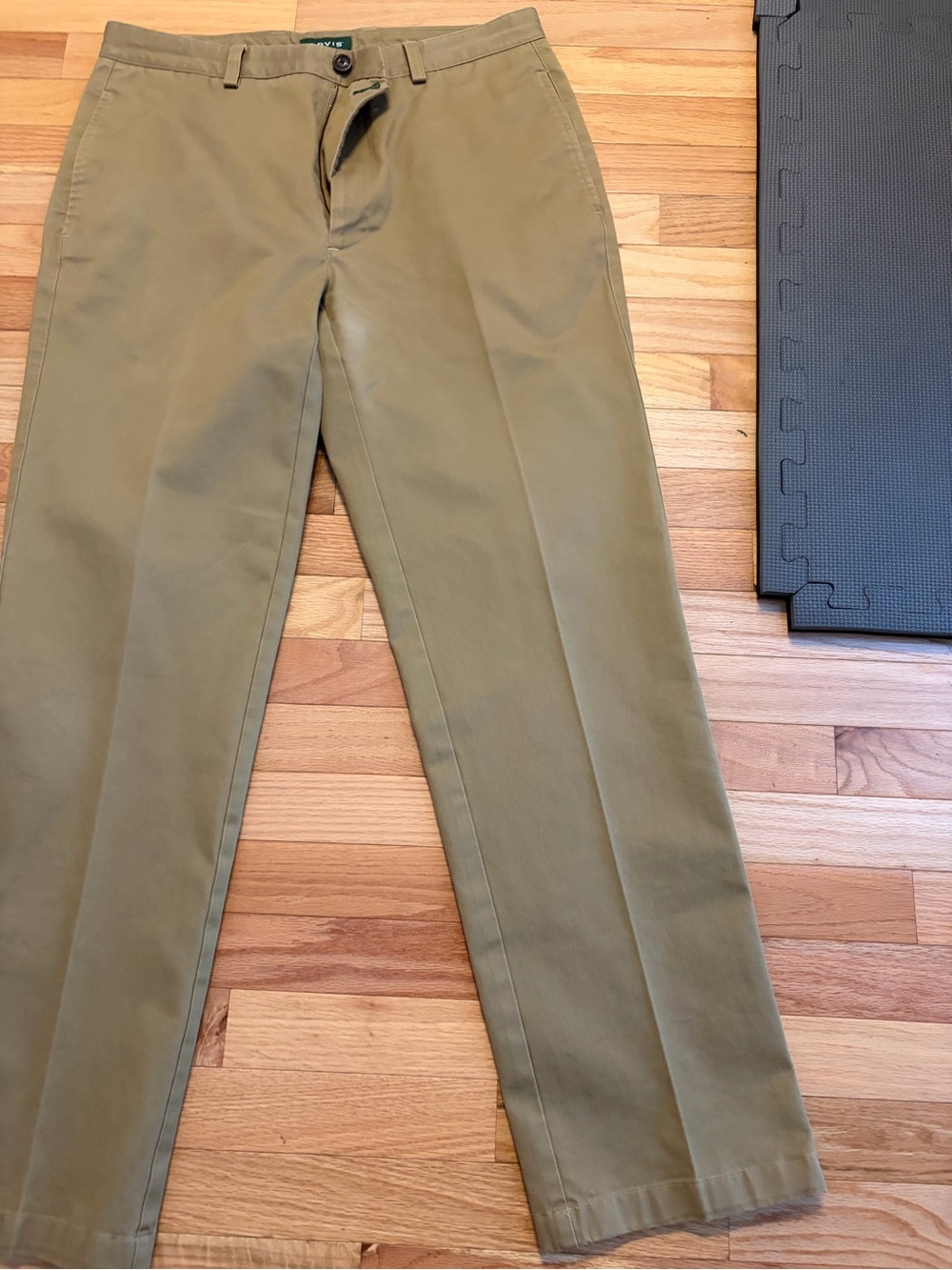 Orvis Men's Classic Chino Pants in Tan